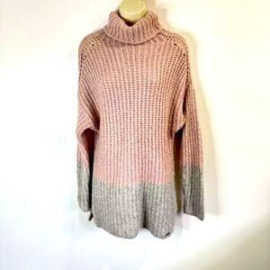 Abercrombie & Fitch Women’s Sweater Small NWT Cozy Knit Pullover